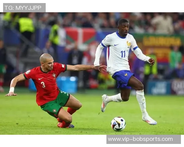 迪亚斯德甲前12场表现惊艳参与12球成同期第四高 迪亚斯德甲前12场表现惊艳参与12球成同期第四高