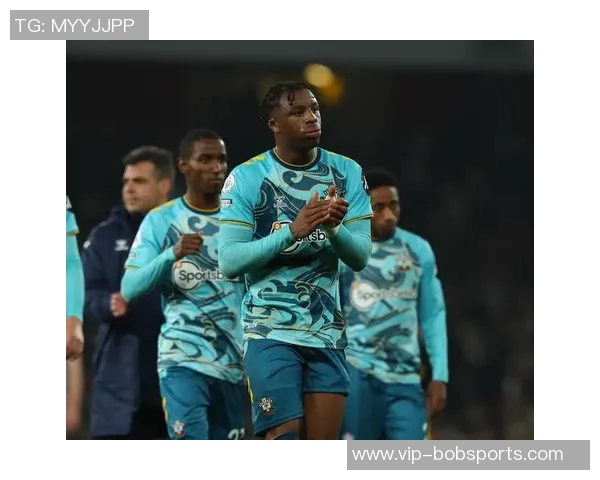 德天空报道维拉关注门兴门将尼科拉斯以应对大马丁可能离队风险