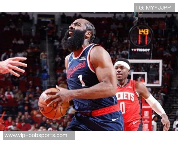 火箭媒体人点评哈登控球不稳老詹与保罗主控更具安全感