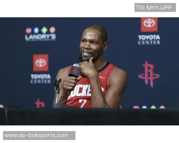 杜兰特称赞新阵容首秀表现与申京配合默契期待未来发展