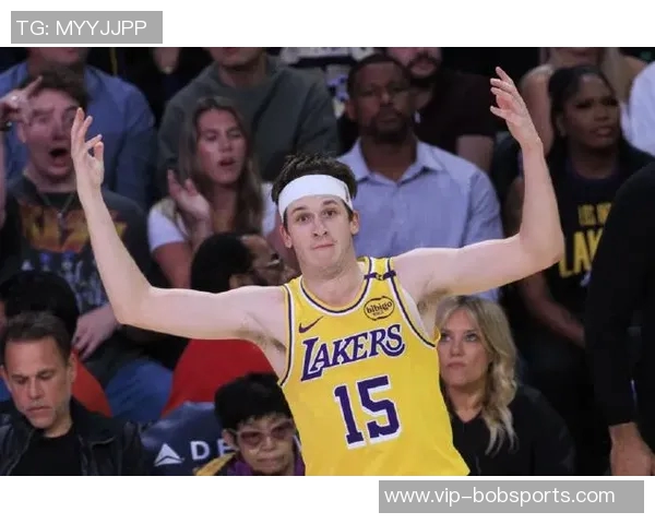 湖人首发防守问题亟待解决里夫斯首发是否合适引发争议