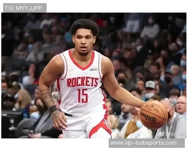 上海新援崔晓龙训练受伤将缺席揭幕战球队面临人员短缺挑战 上海新援崔晓龙训练受伤将缺席揭幕战球队面临人员短缺挑战