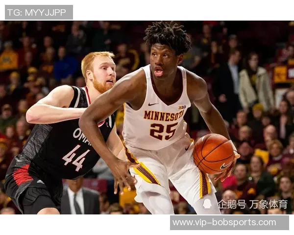 科尔强调防守策略通过大个子限制小卡的出手机会