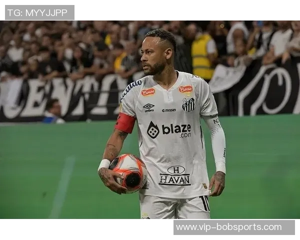 内马尔重返桑托斯训练状态良好下轮联赛出场机会增大