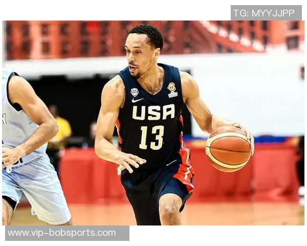 梅里尔表现出色三分球命中率高达六成贡献19分4篮板正负值显著提升 梅里尔表现出色三分球命中率高达六成贡献19分4篮板正负值显著提升