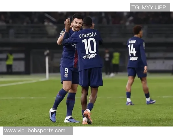 欧冠历史上对阵英格兰球队戴帽的传奇球员盘点大罗梅西维蒂尼亚同样在列 欧冠历史上对阵英格兰球队戴帽的传奇球员盘点大罗梅西维蒂尼亚同样在列