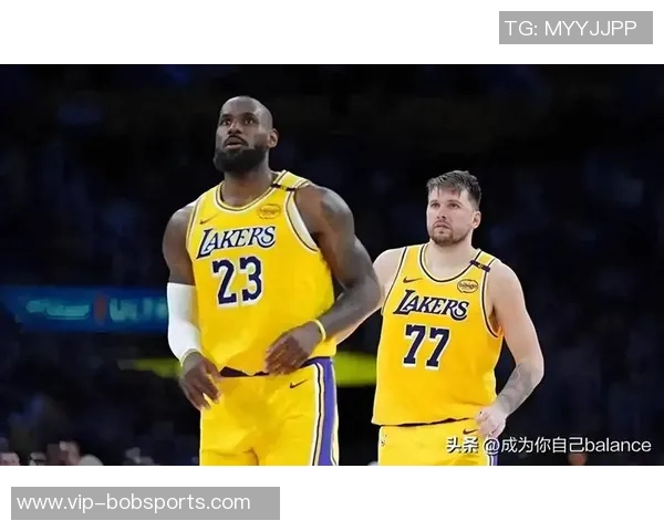 东契奇盛赞詹姆斯重振比赛风采其高效表现令人叹服无所不能 东契奇盛赞詹姆斯重振比赛风采其高效表现令人叹服无所不能