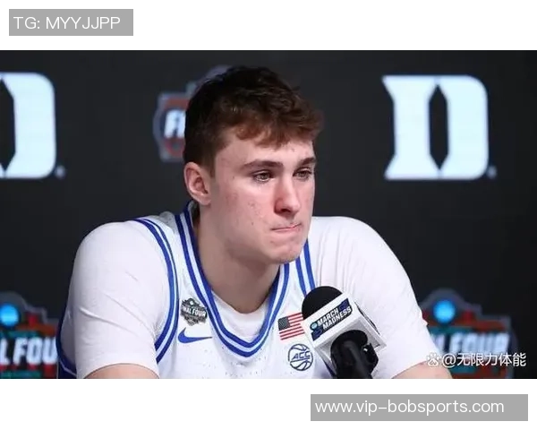 拉塞尔缺阵弗拉格首发控卫开启新试验球队阵容调整引关注 拉塞尔缺阵弗拉格首发控卫开启新试验球队阵容调整引关注