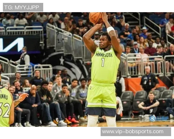 爱德华兹表现平平17投6中仅得17分贡献3篮板1断1帽令人失望 爱德华兹表现平平17投6中仅得17分贡献3篮板1断1帽令人失望